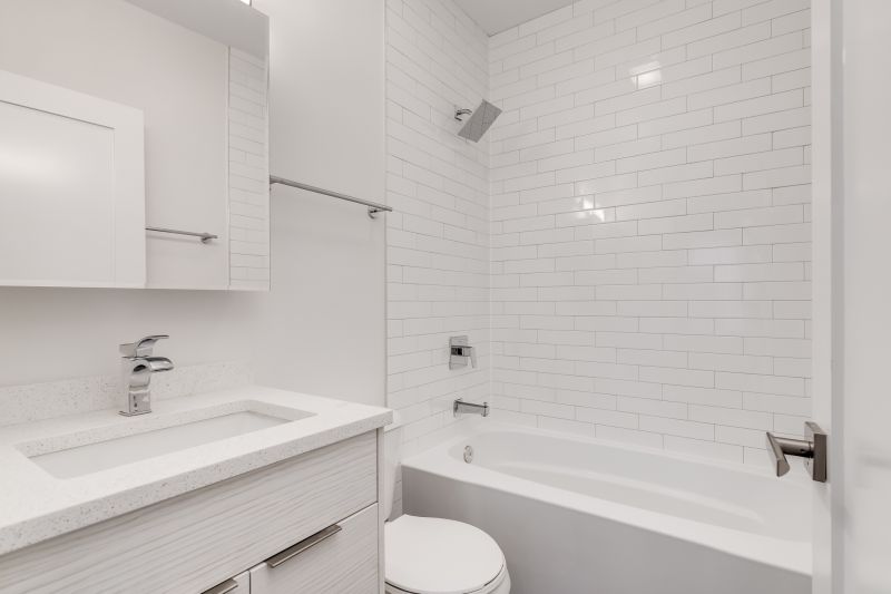 Best Bathtub Refinishing Contractors in Ft Mitchell, KY